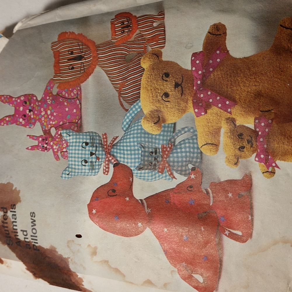 Vintage 1979 Simplicity 9098 Stuffed Animals & Pillows Transfer Pattern - Picture 3 of 11